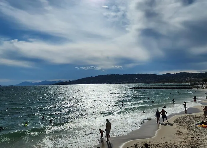 아파트 Spacieux Plages Gare Juan Les Pins *